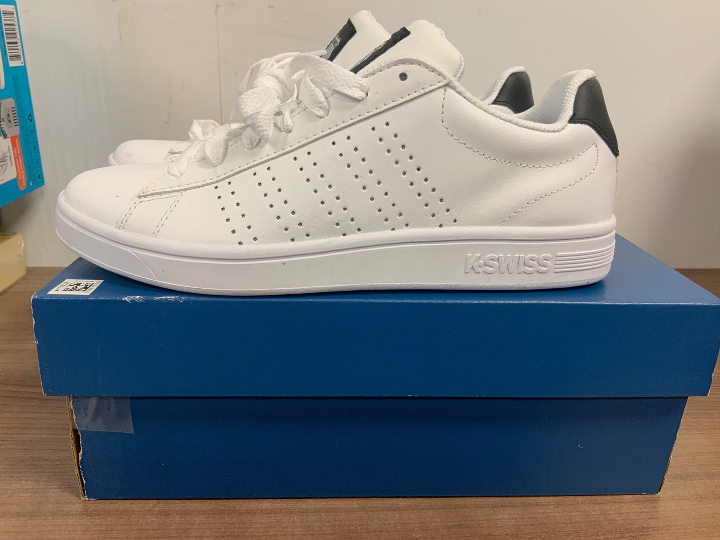 NEW K-Swiss Mens Court Casper S Sneaker