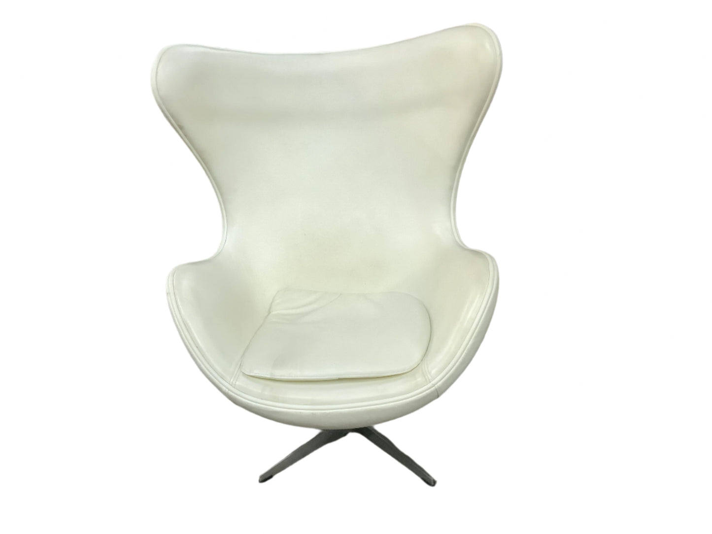 Mid Century Arne Jacobsen Model 3316 Egg Easy Leather Chair