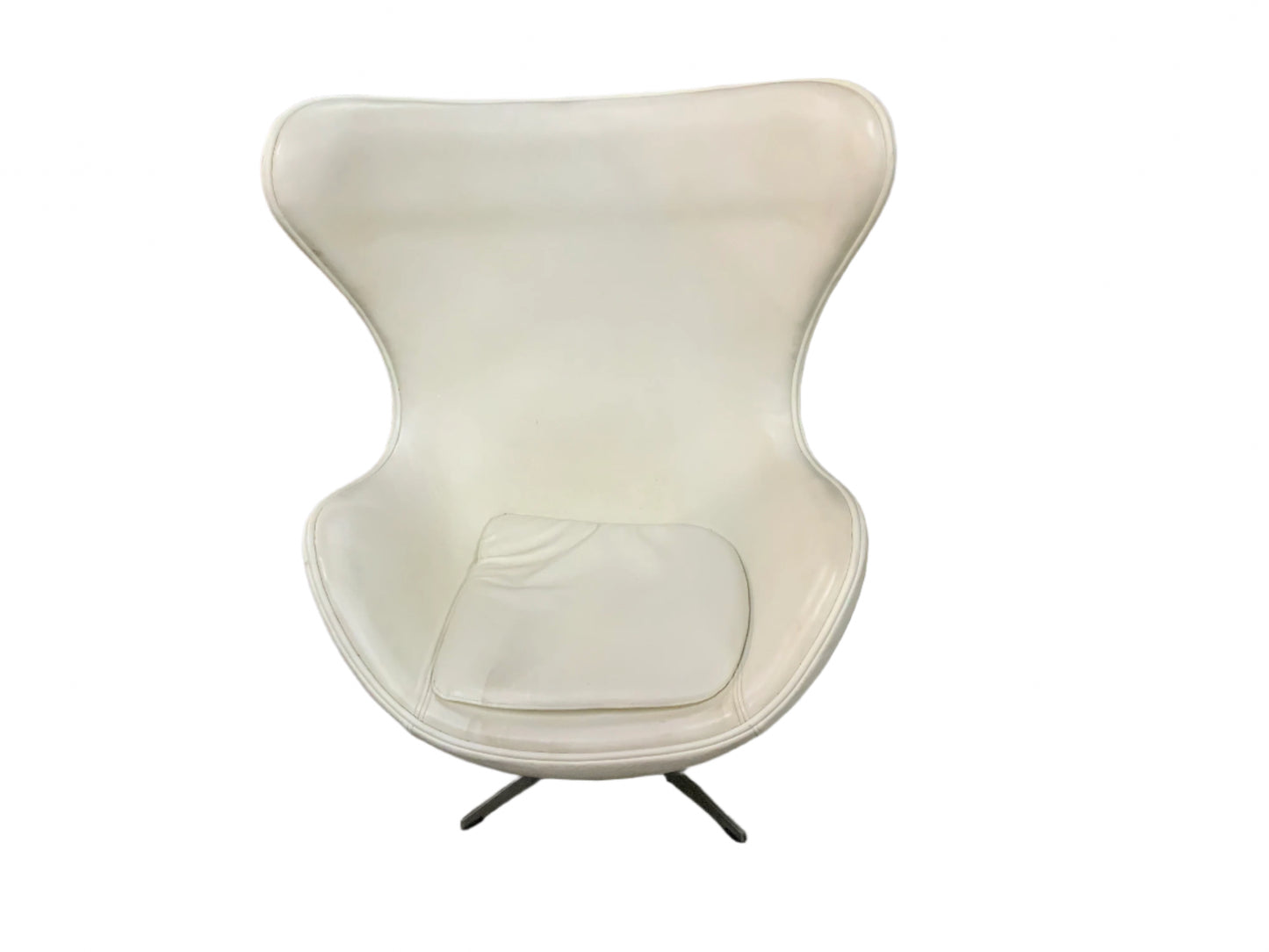 Mid Century Arne Jacobsen Model 3316 Egg Easy Leather Chair