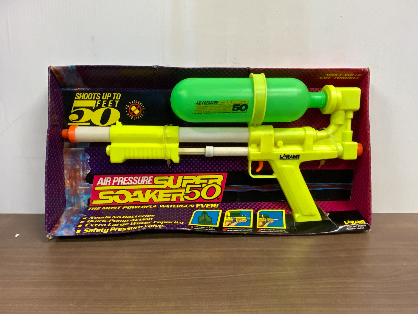 Original Vintage 1990 Larami Super Soaker 50 Air Pressure Water Gun MIB BA757