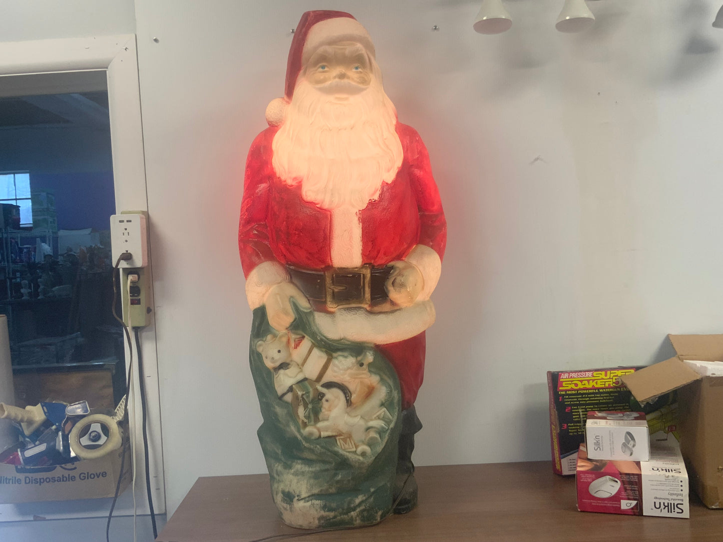 Vintage Christmas 46” Lighted Santa Holding His Green Bag Of Toys Blow Mold