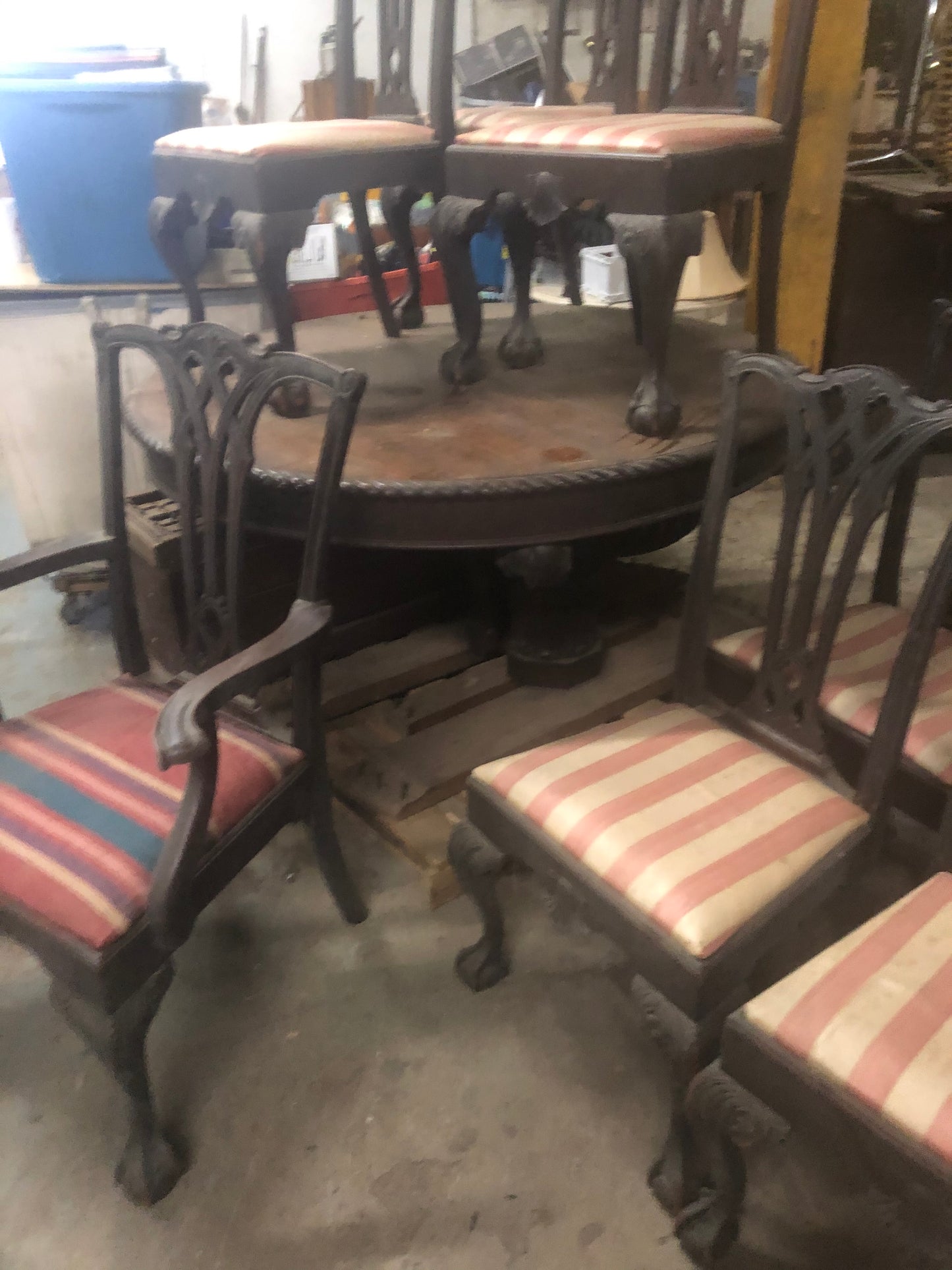 Very Early Cabinet Maker 14 pc Mahogany Chippendale Ball n Claw Foot Dinning Room Table Set