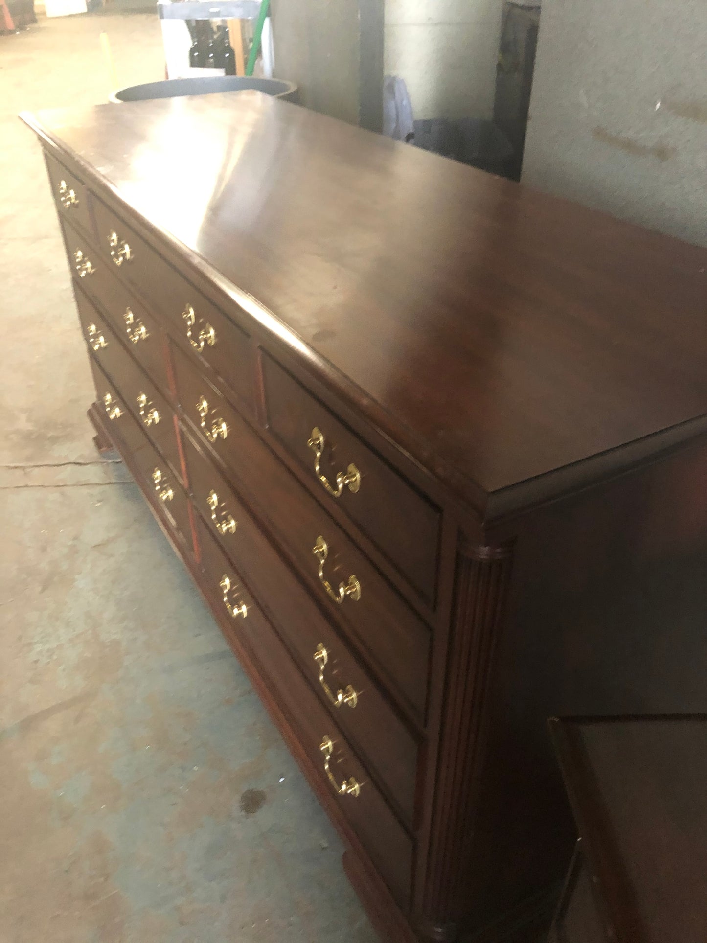 Quality Henkel Harris Virginia Galleries Mahogany 10 Drawer Double Dresser