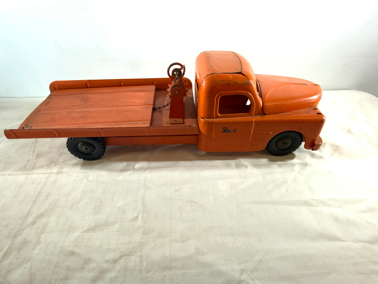 Vintage Structo Metal Toy Tow Truck