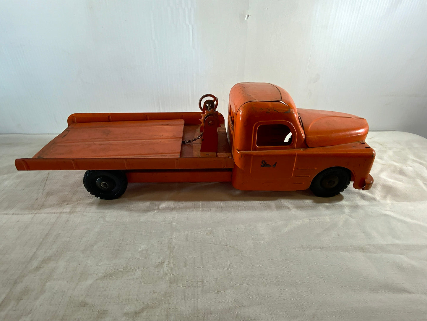 Vintage Structo Metal Toy Tow Truck