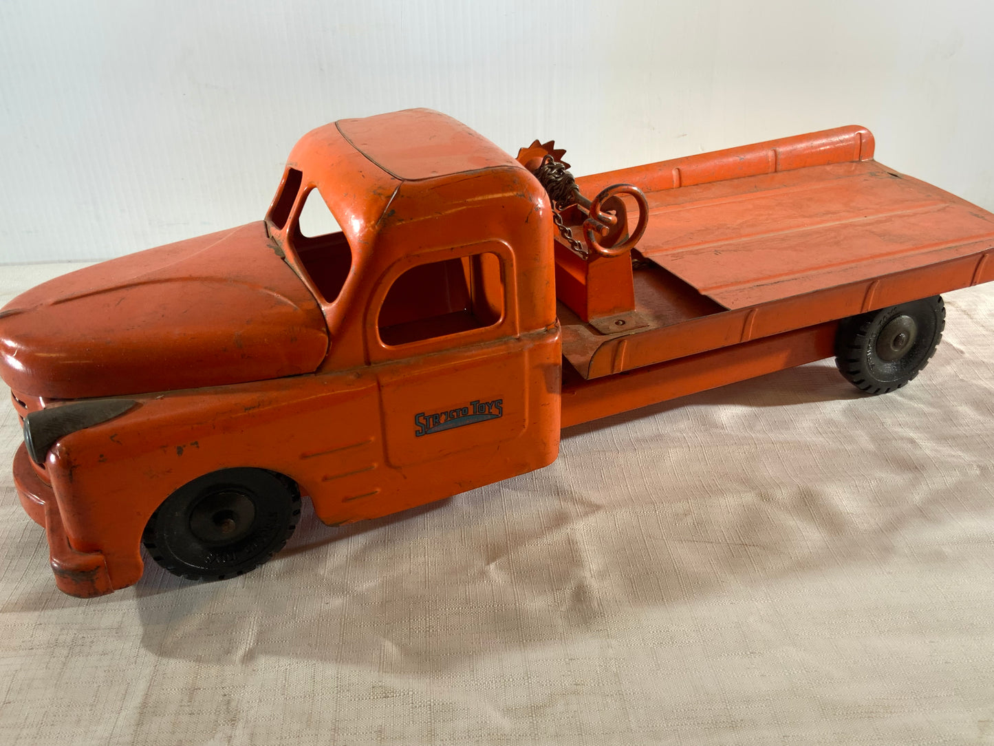 Vintage Structo Metal Toy Tow Truck