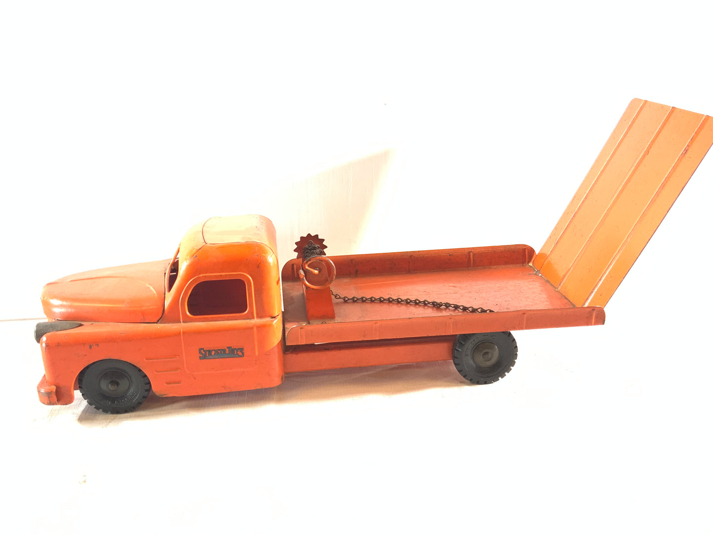 Vintage Structo Metal Toy Tow Truck