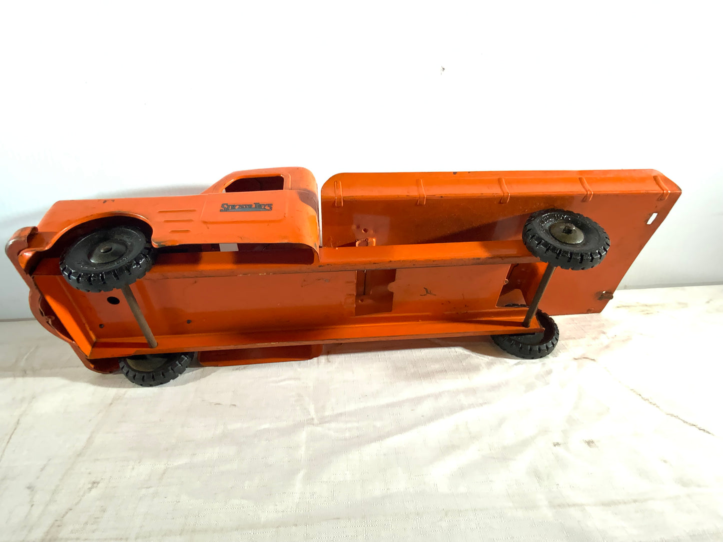 Vintage Structo Metal Toy Tow Truck