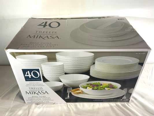 NEW Mikasa Trellis Bone China Dinnerware 40 Piece Set