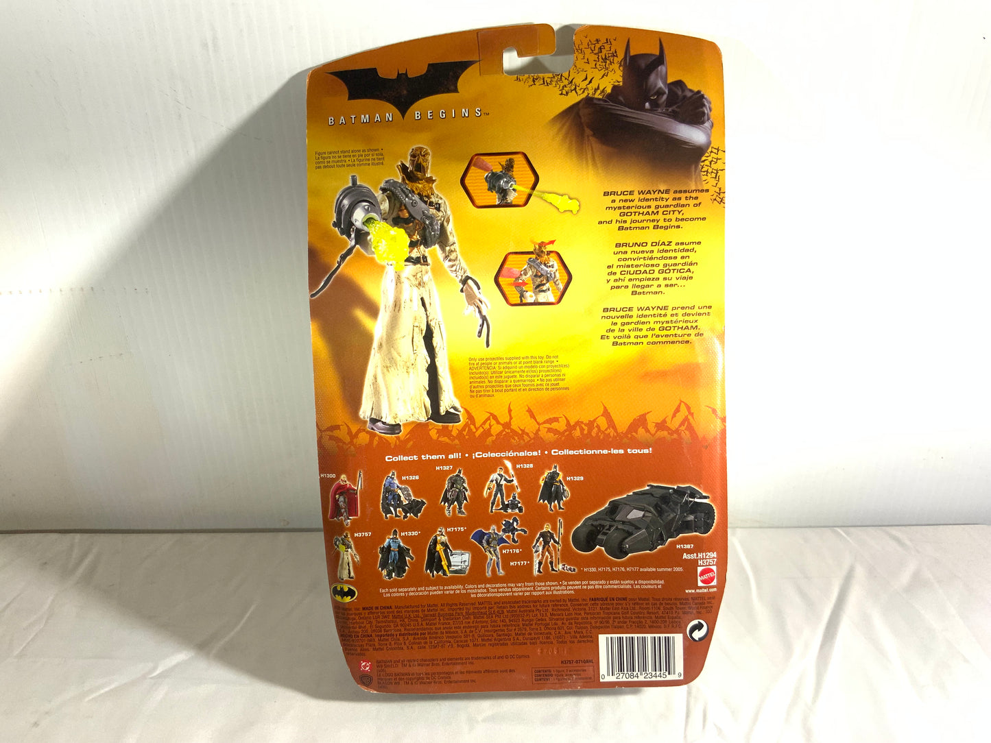 NEW DC Batman Begins Skull Strike Scarecrow Action Figure Mattel 2005