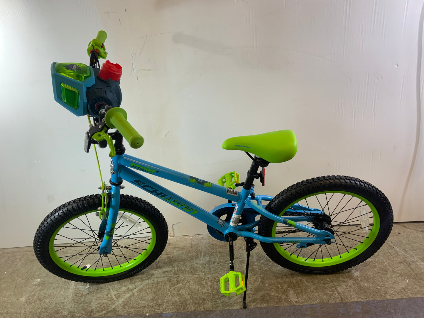 NEW Schwinn Squirt Sidewalk Bike for Kids, 18-inch Wheels, Blue and Green