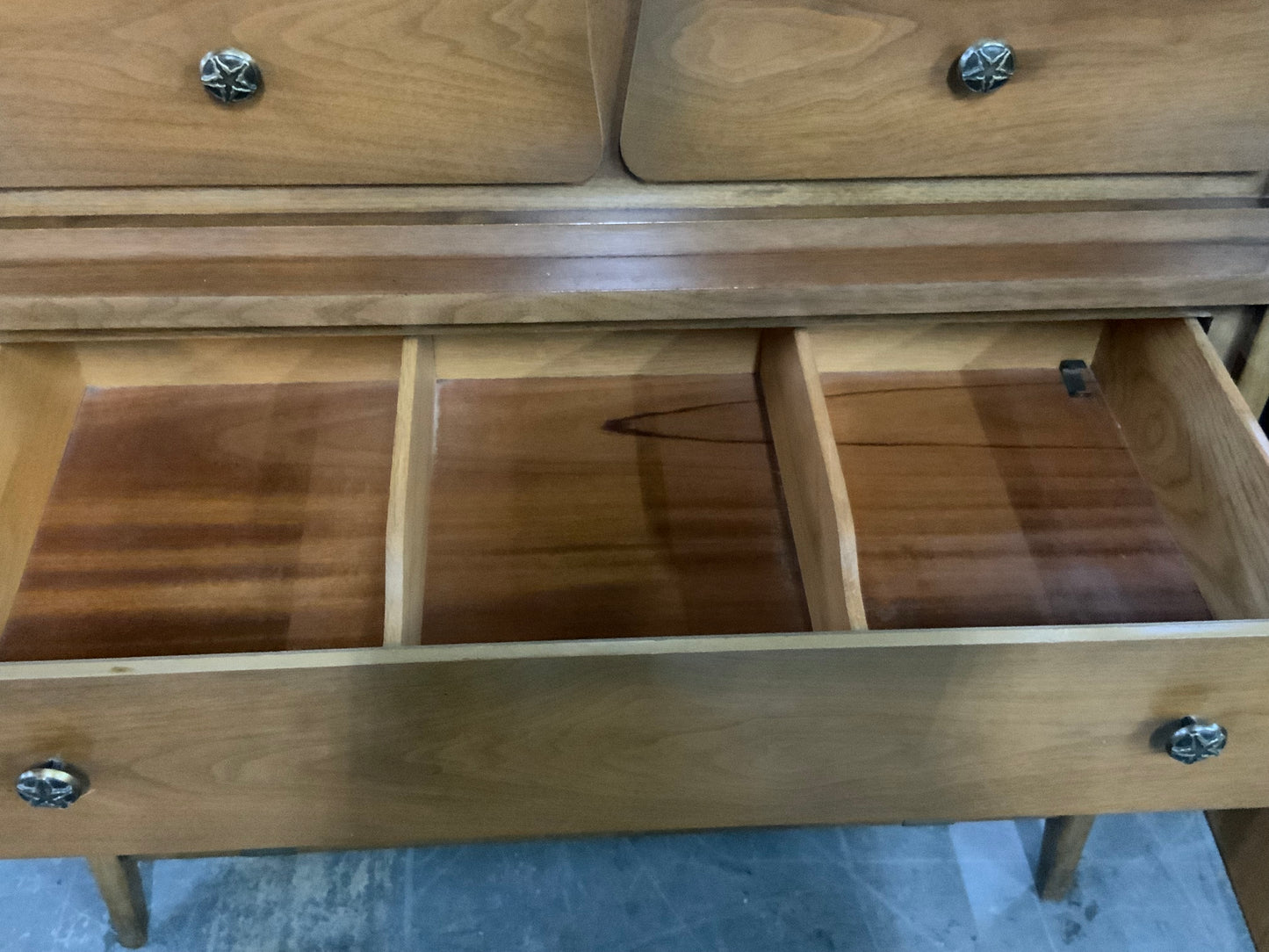United Furniture Mid Century Modern Seven Drawer Chest on Chest of Drawers
