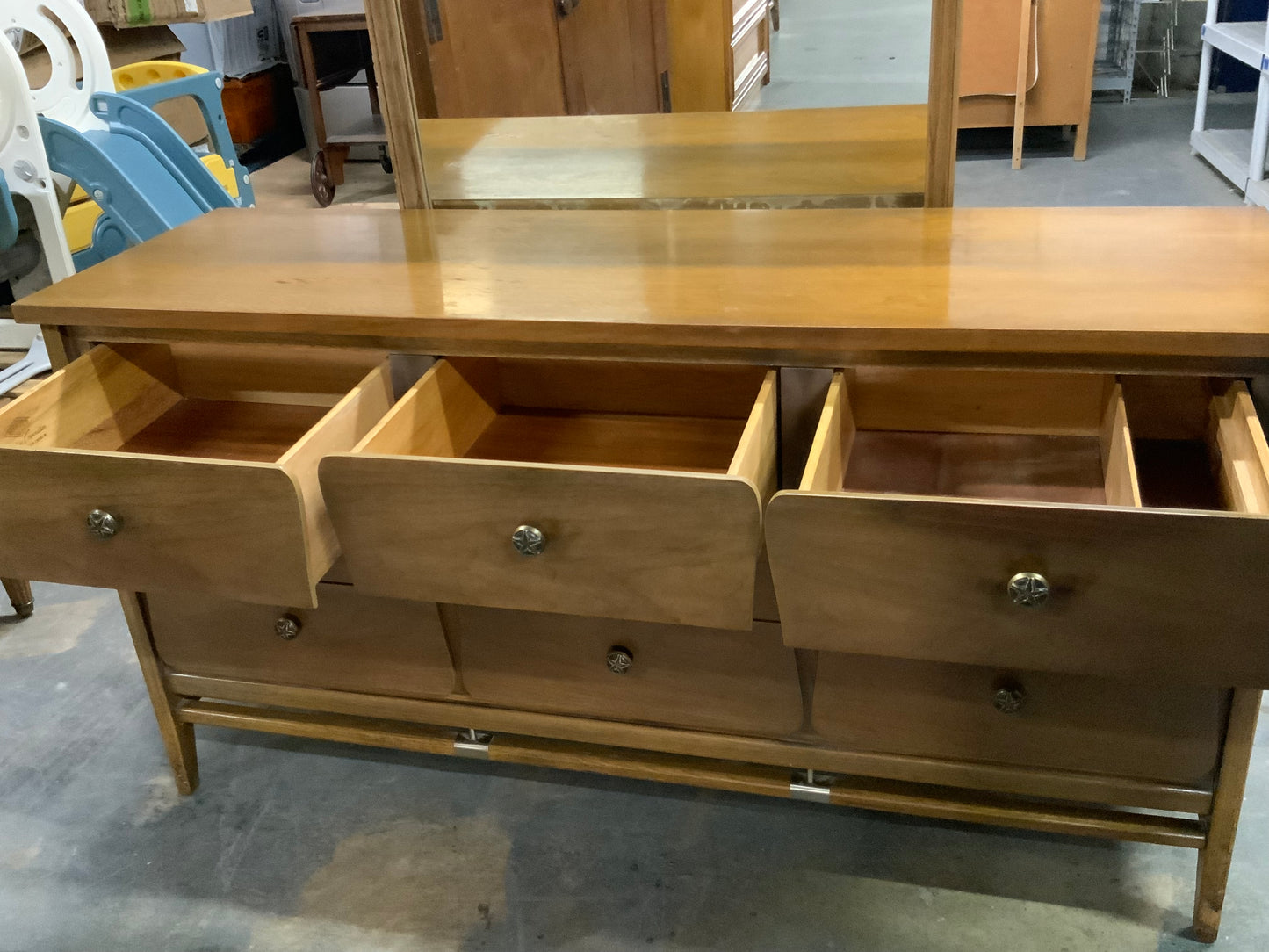 United Furniture MCM Mid Century Modern Nine Drawer Triple Dresser with Mirror