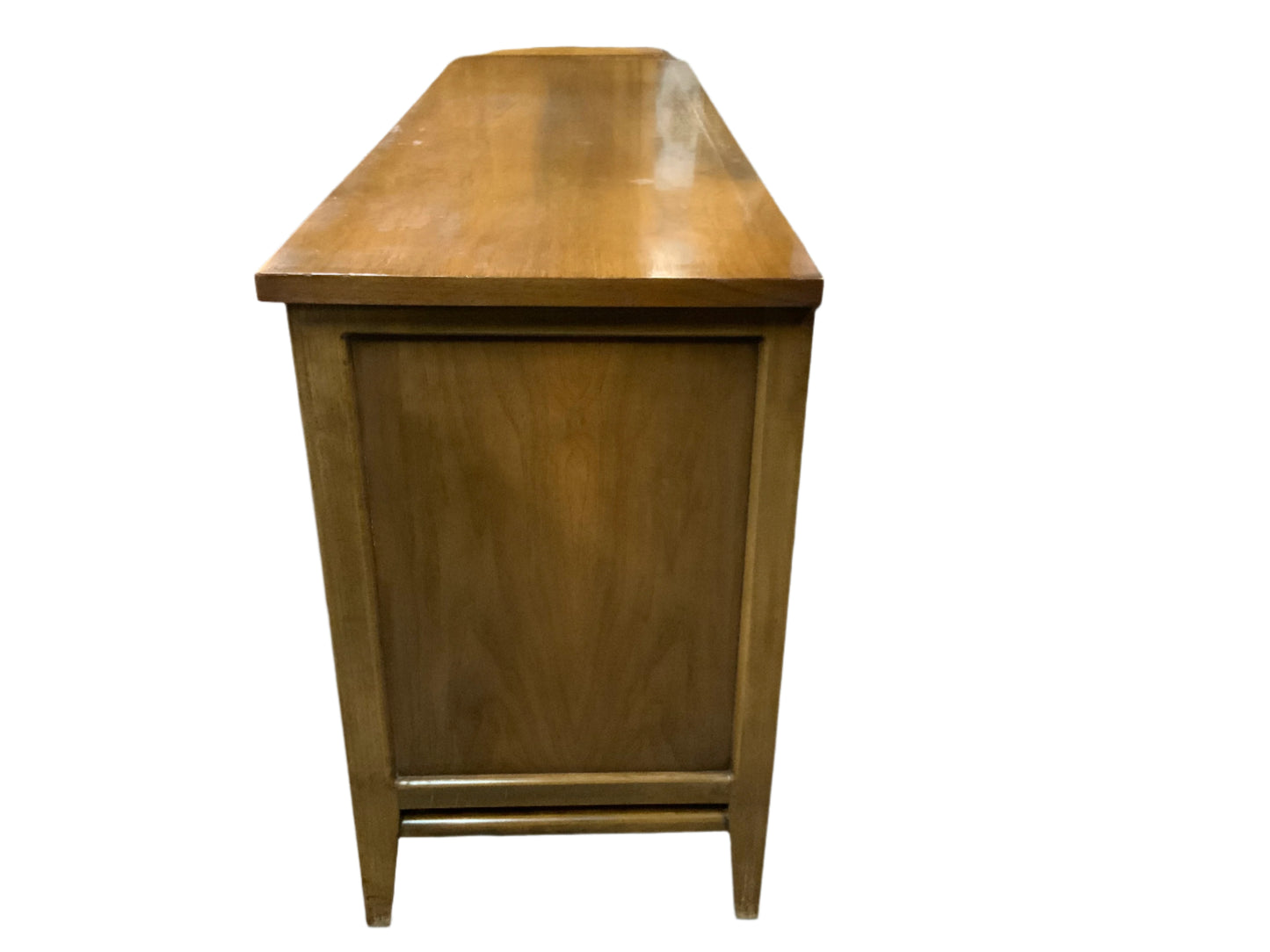 United Furniture MCM Mid Century Modern Nine Drawer Triple Dresser with Mirror