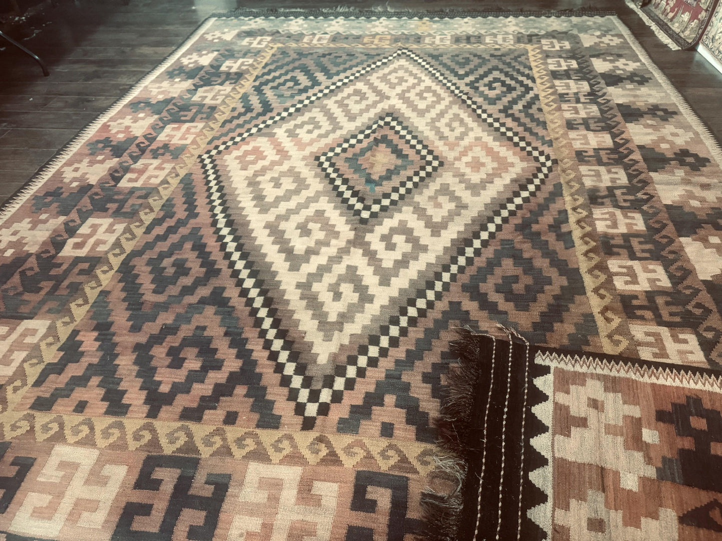 USED Antique Persian Tribal Kilim Rug 9x12, Zig Zag Pattern Kilim, Zarand Rug, Wool, Earth Tone Colors