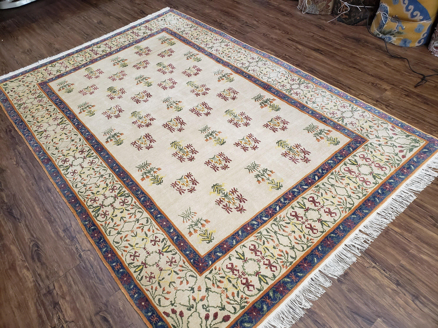 USED Tufenkian Rug 5.9 x 8.6, Tibetan Nepalese Rug, Hand Knotted, Soft Shiny Wool, Repeated Motifs, Contemporary Modern, Area Rug 6x9, Vintage