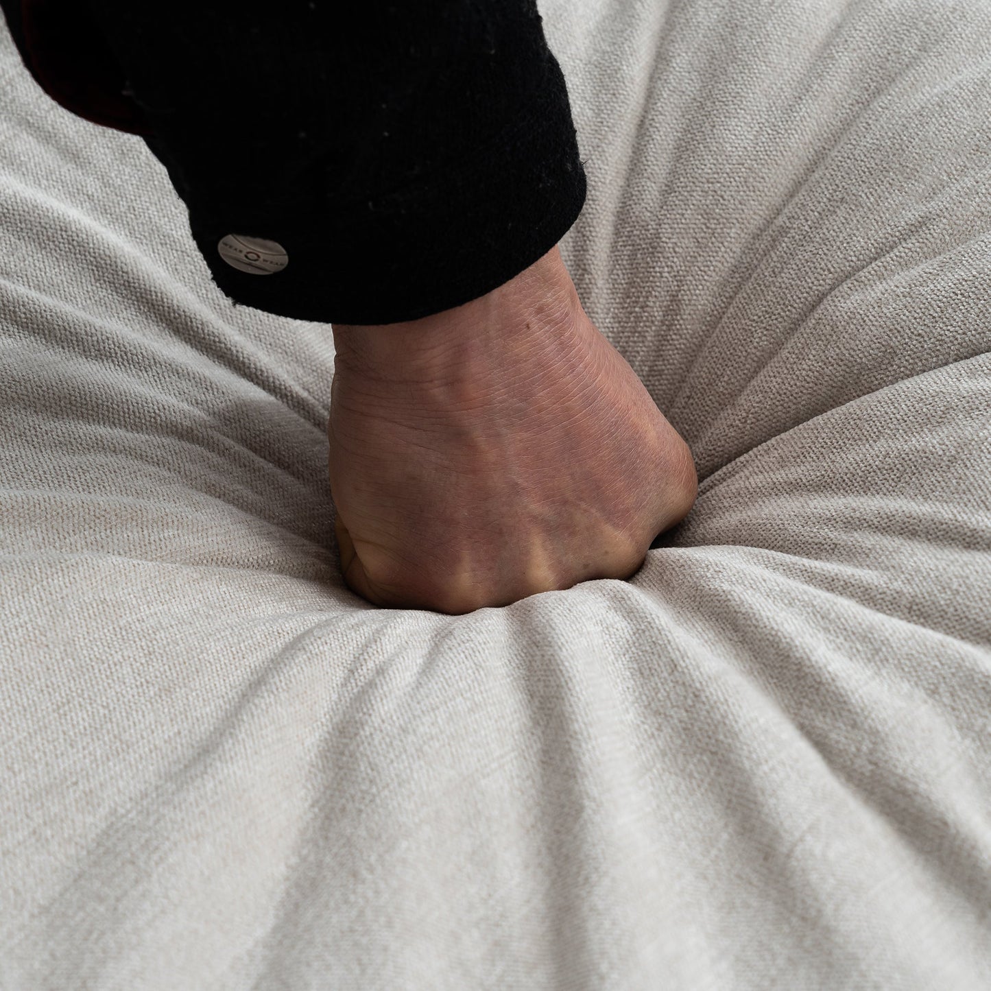 NEW Beige Multi-Functional Fabric Metal Frame Modern Style Pull Out Loveseat