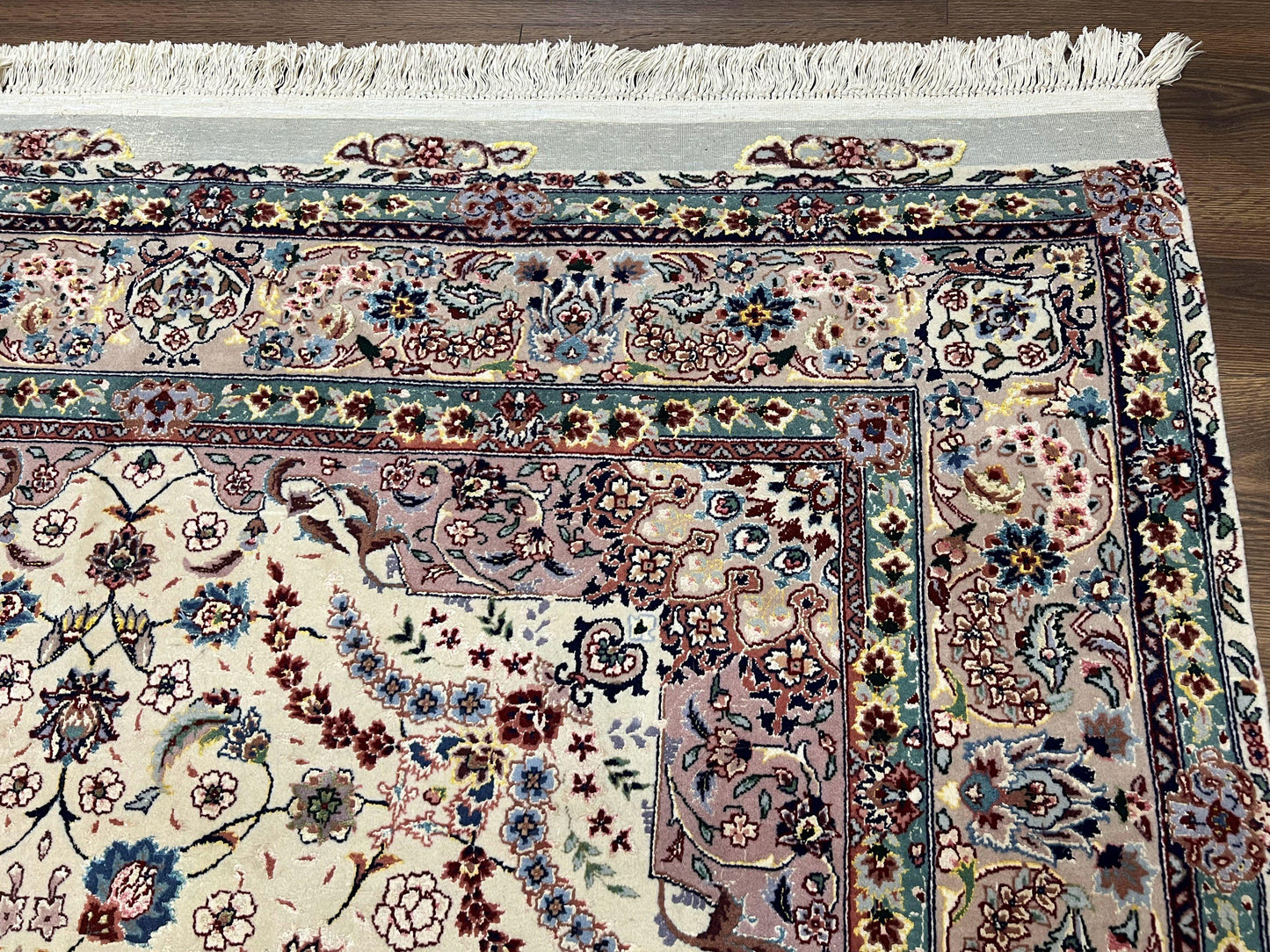 USED Beautiful Pak Persian Rug 6x9, Floral Medallion, Wool and Silk, Highly Detailed Elegant Carpet, Vintage Oriental Rug 6 x 9, Cream and Gray