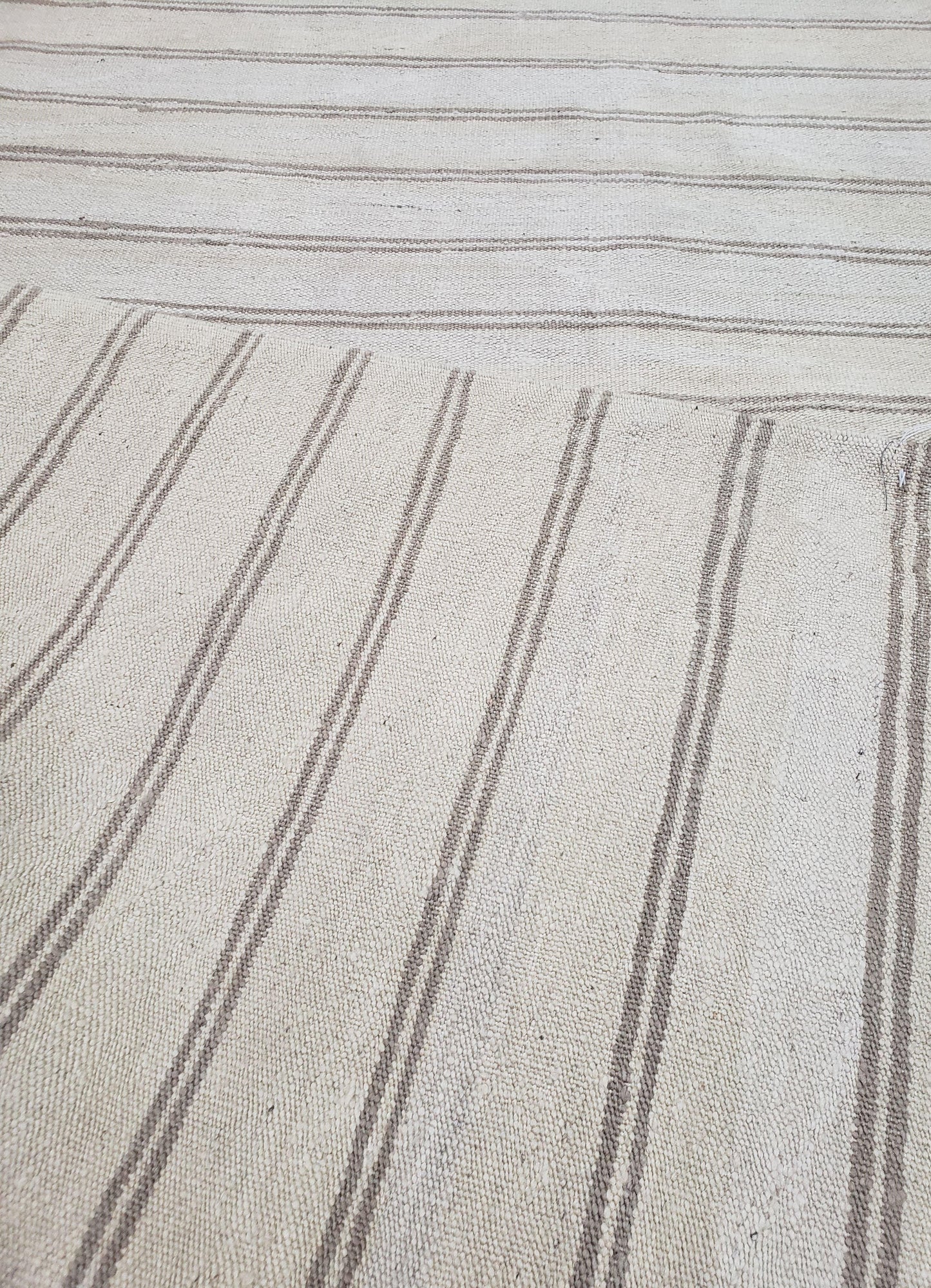 USED New Striped Turkish Kilim Area Rug 4x6 ft, Hand-Knotted, Wool, Light Gray, Earth Tone Decor, Flatweave Kilim, Two Toned Rug, Southwestern