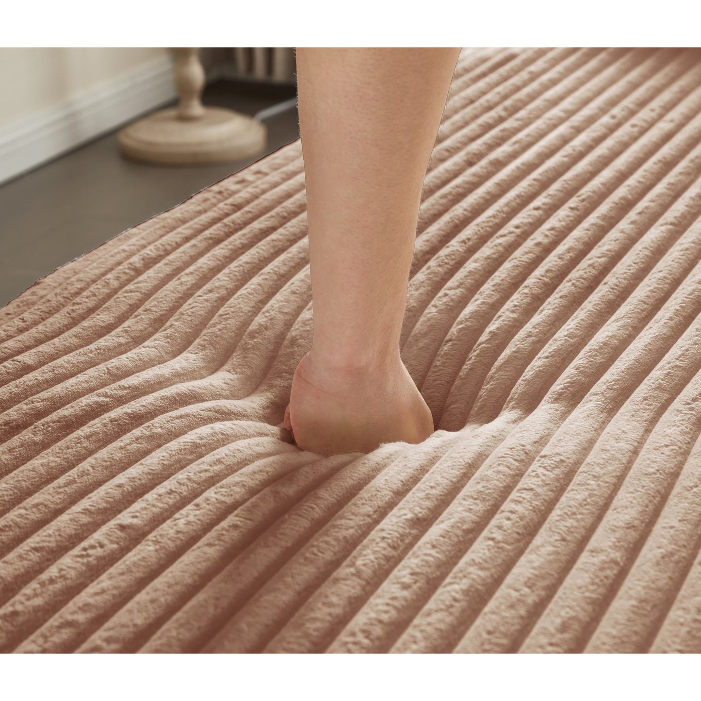 NEW Modern Convertible Plush Corduroy Foam-Filled Sleeper Sofa Bed with 2 Pillows & 15’ Full Size Folding Mattress