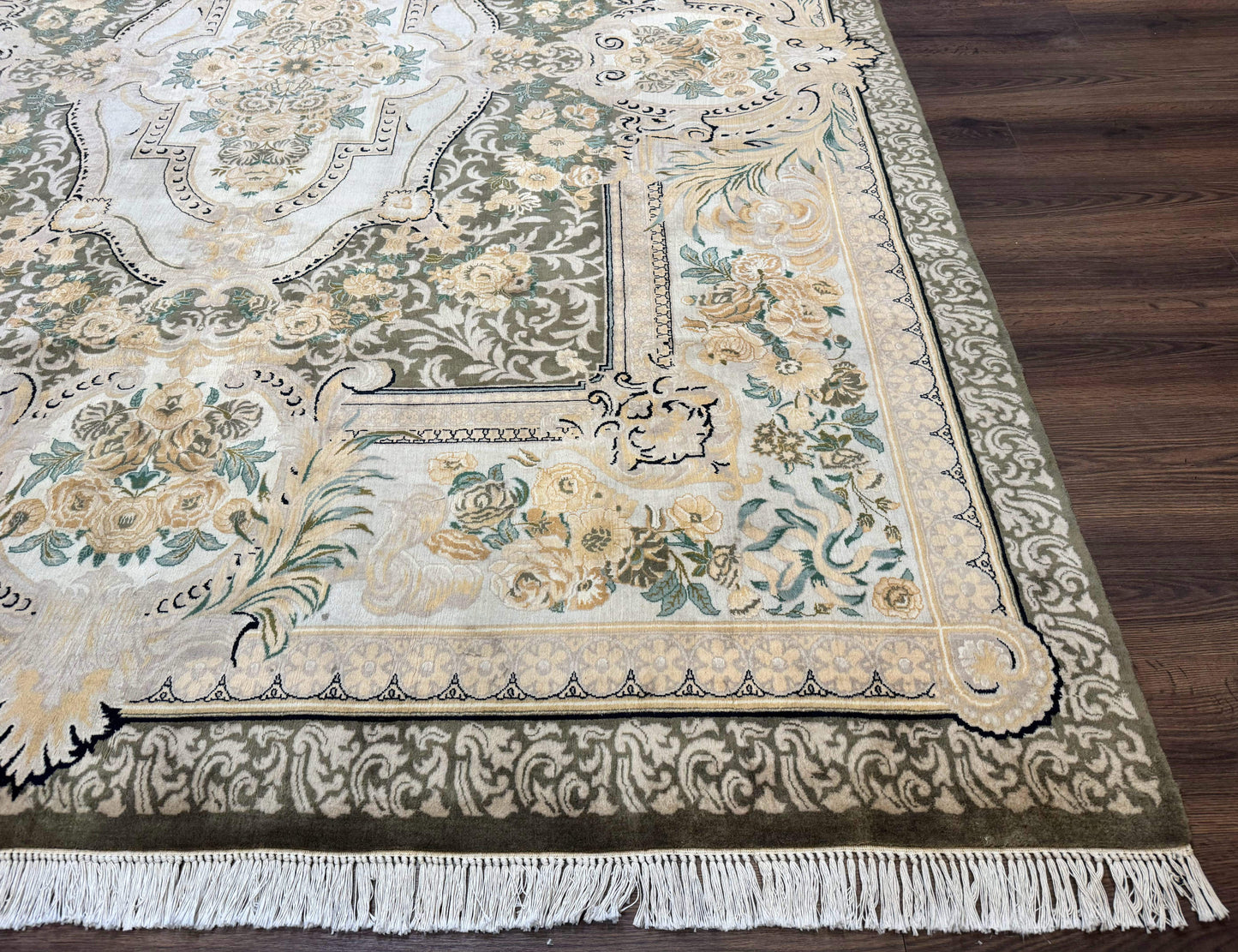 USED Aubusson Rug 8x10, Very Fine 225 KPSI, Floral, French European Design, Pakistani Carpet