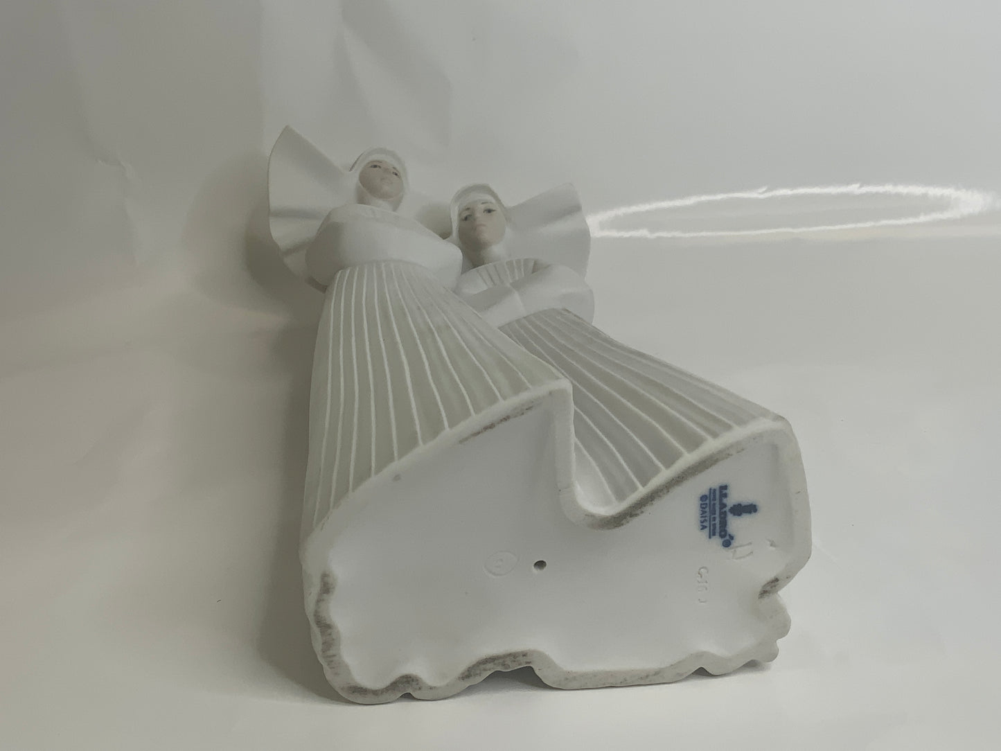 Used Lladro Two Nuns Porcelain Figurine 4611