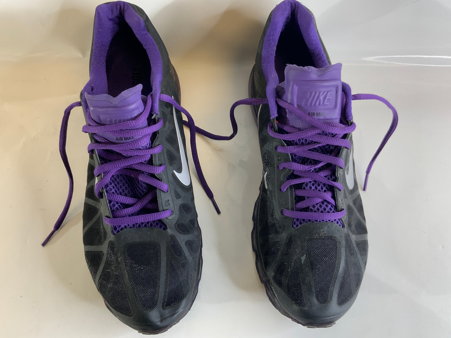 Vintage Authentic 2011 Men’s 13 Nike Air Max Black Purple Sneakers