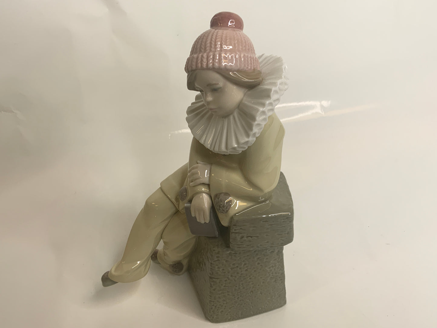 Used VINTAGE RETIRED LLADRO #5203 Little Jester Figurine