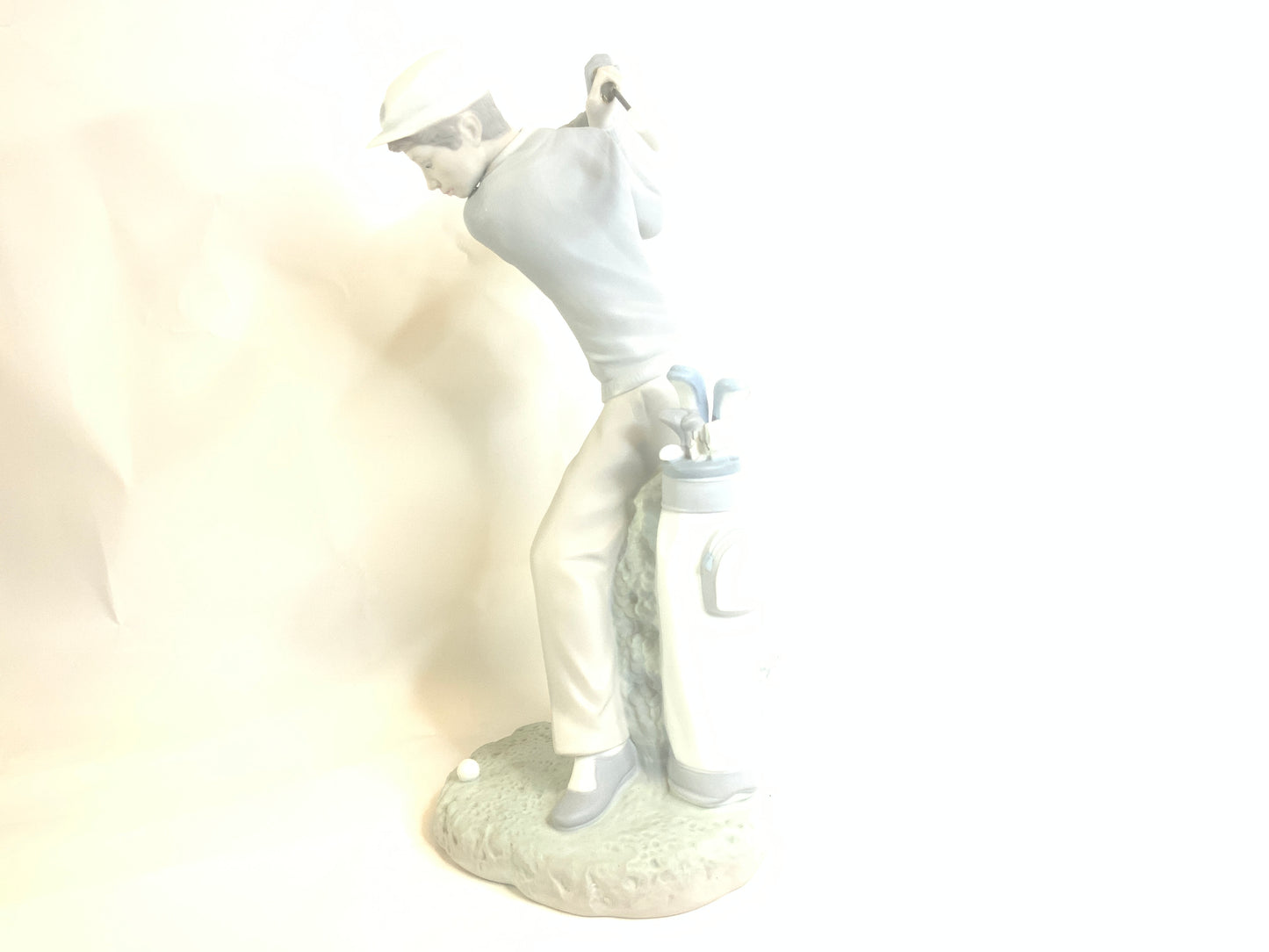 Used Lladro Male Golfer 4824 Large Figurine