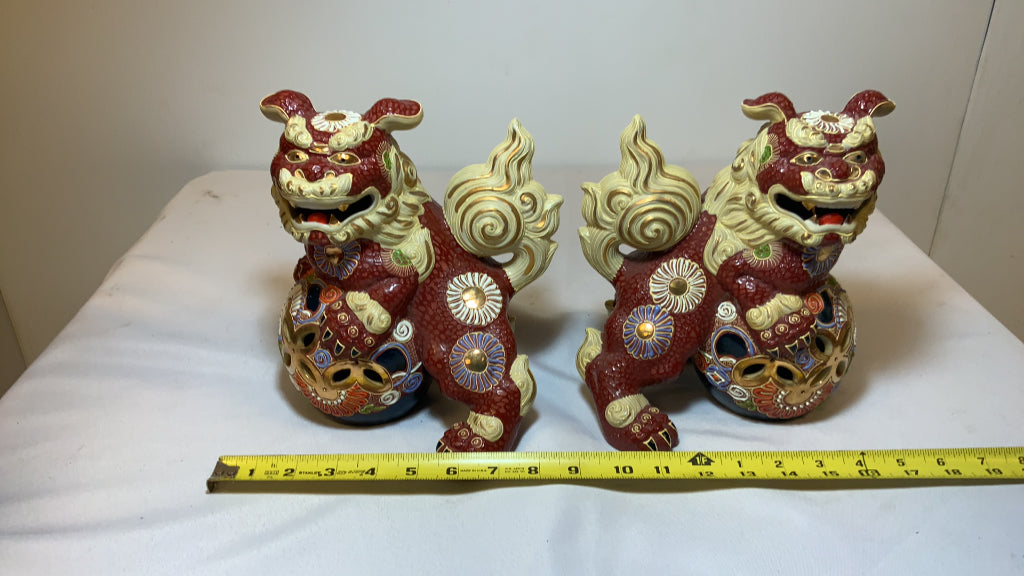 USED Pair Japanese Kutani Porcelain Figurine Shisa Guardian Lion Foo Dog Japan Vintage