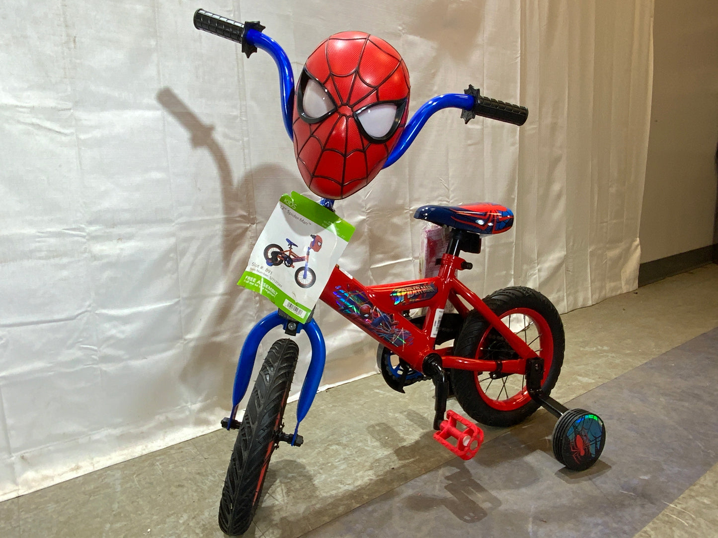 NEW 12” Boy’s Huffy Marvel Spider-Man BMX Bike