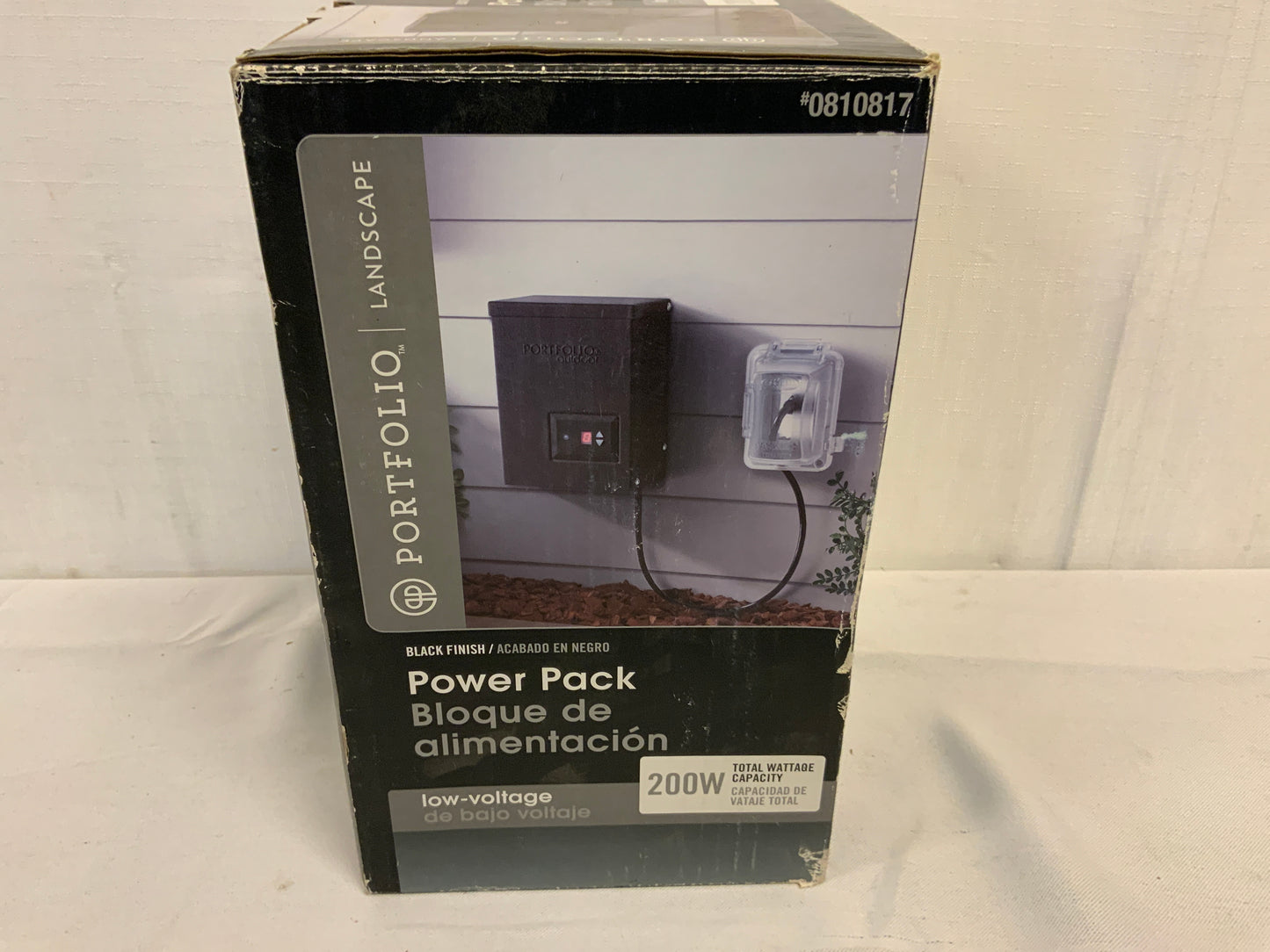 NEW Portfolio Outdoor 200 Watt Multi-Tap Landscape Transformer Power Pack